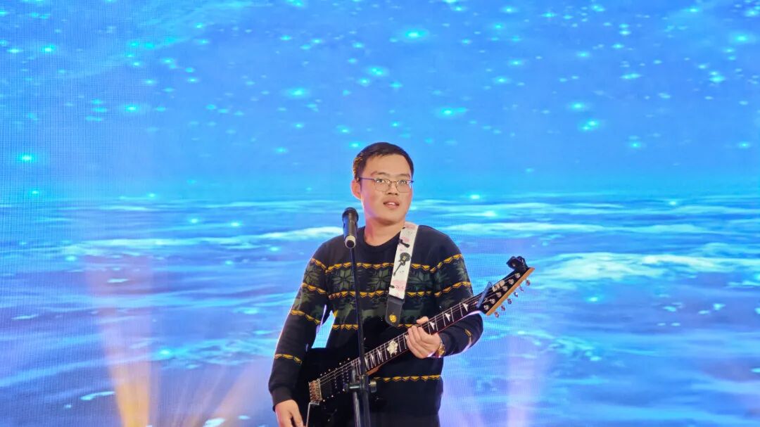 嘉戎技术2025年终总结暨年会